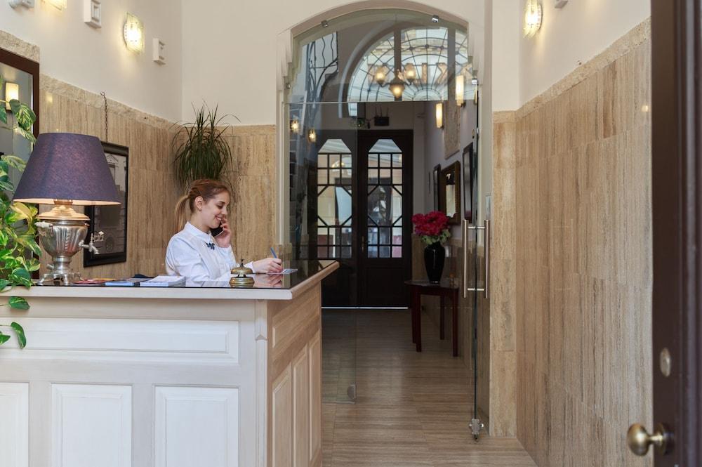 Mika Downtown 3* Будапешт